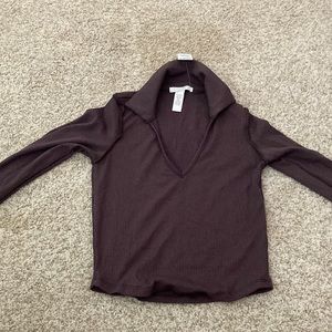 tillys xs brown long sleeve shirt. brand new